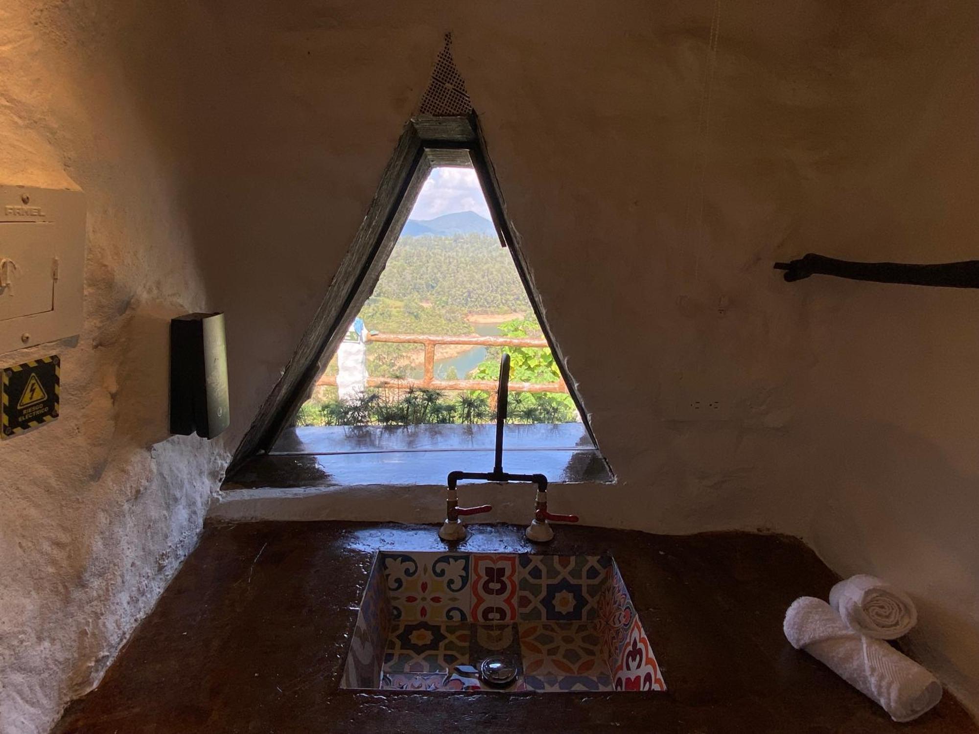 Hobbit Hotel Ecolodge- Guatapé Екстериор снимка
