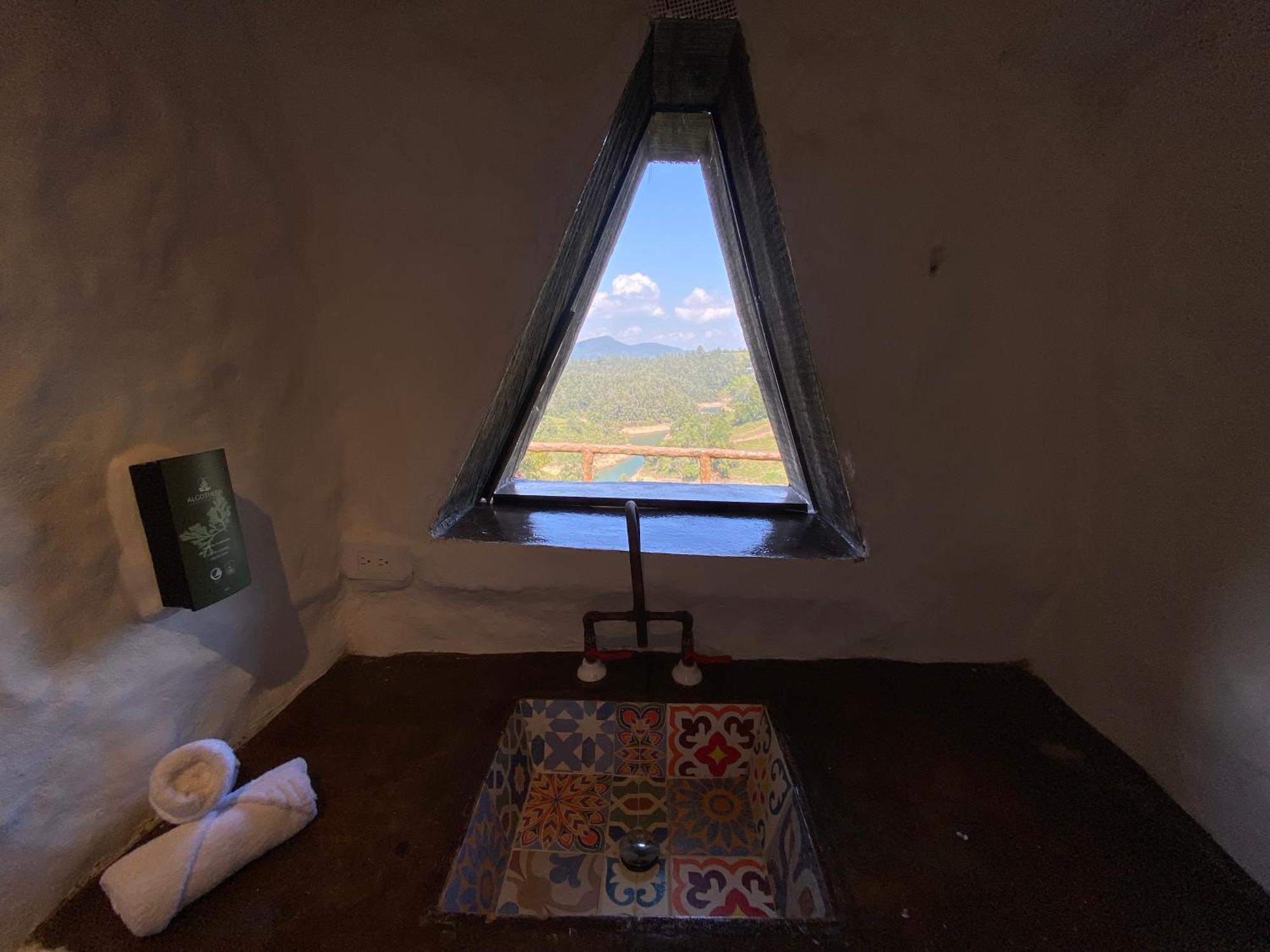 Hobbit Hotel Ecolodge- Guatapé Екстериор снимка