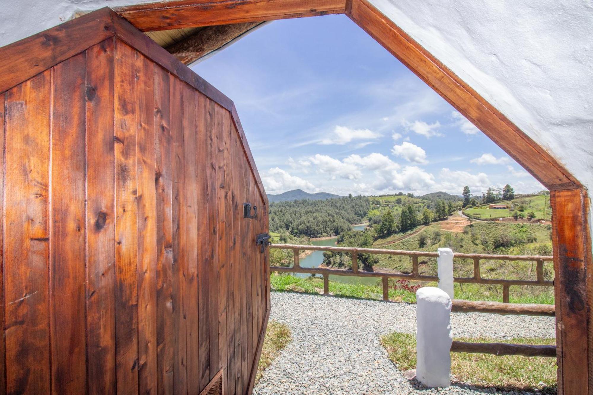 Hobbit Hotel Ecolodge- Guatapé Екстериор снимка