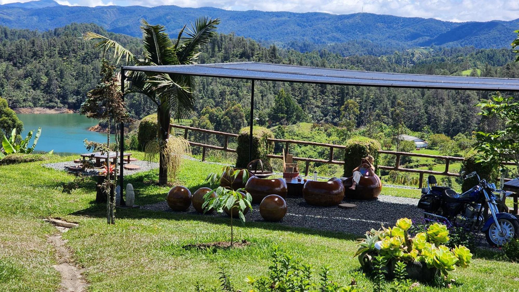Hobbit Hotel Ecolodge- Guatapé Екстериор снимка